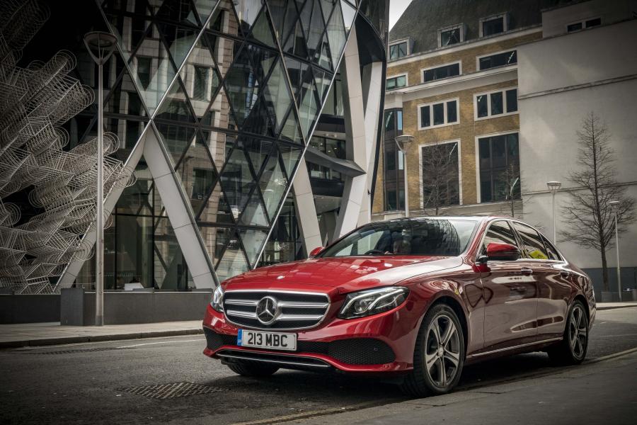  Mercedes-Benz E220 d SE 2016 года  (UK) (фото 4 из 10)